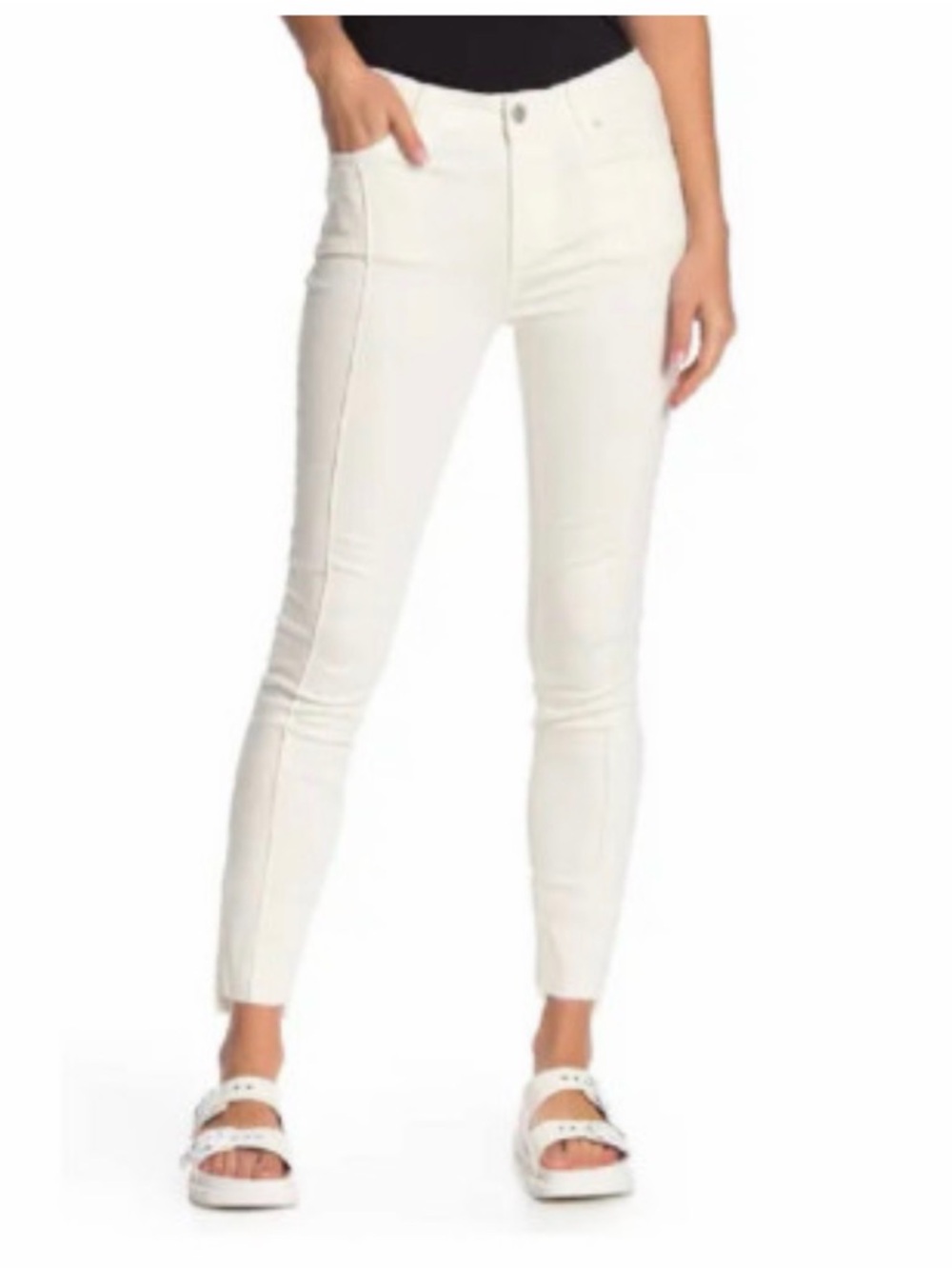⭐️Free People Step Raw Hem Skinny Jeans⭐️
